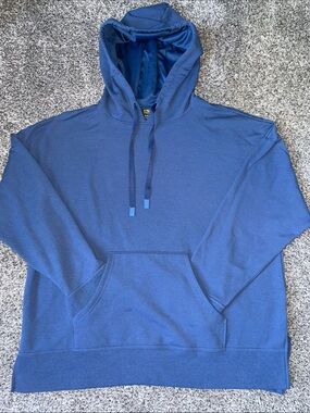 Athletic Men's Classic Navy Pullover Hoodie with Kangaroo Pocket.  Size XL.
